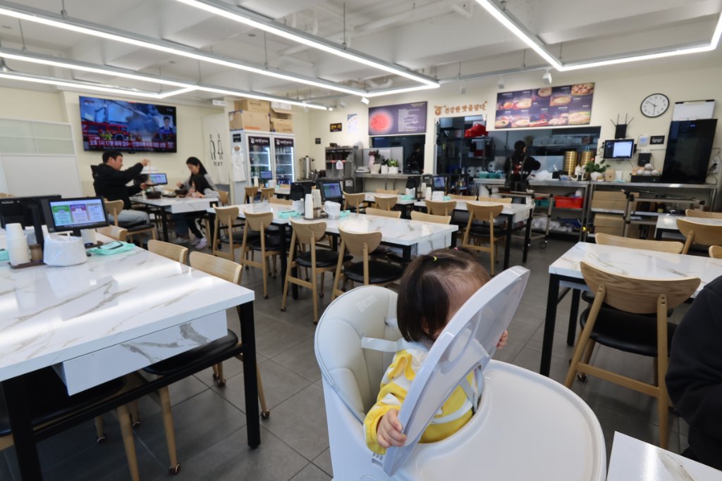 밥과 함께 즐기는 진한 닭육수