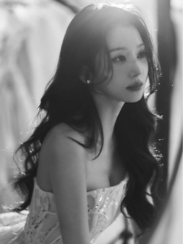 헬로비너스 시절 이화겸의 무대 모습