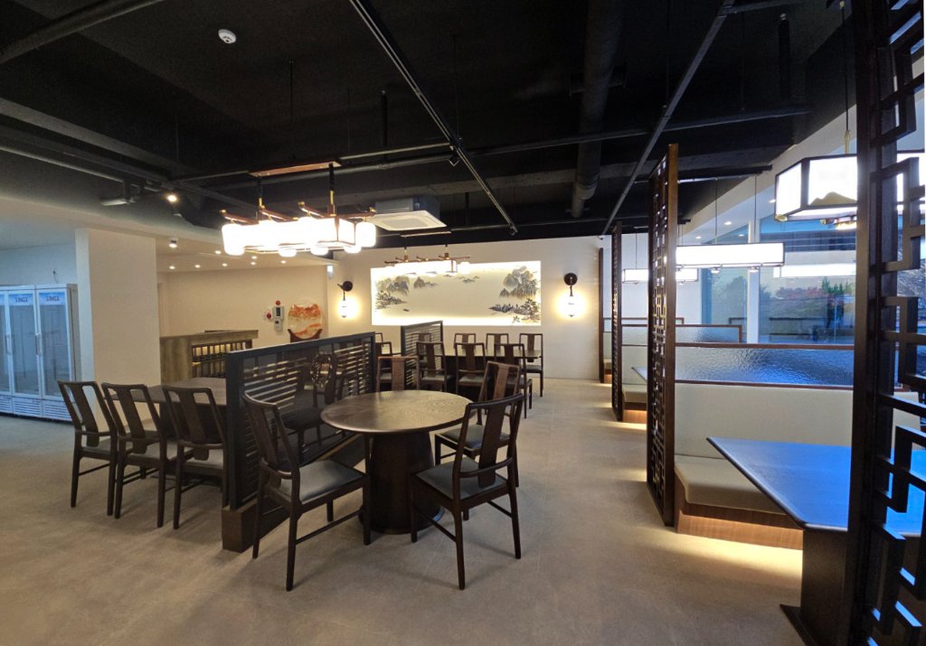 부산 중식당 인테리어 완성 전 빈 공간 상태