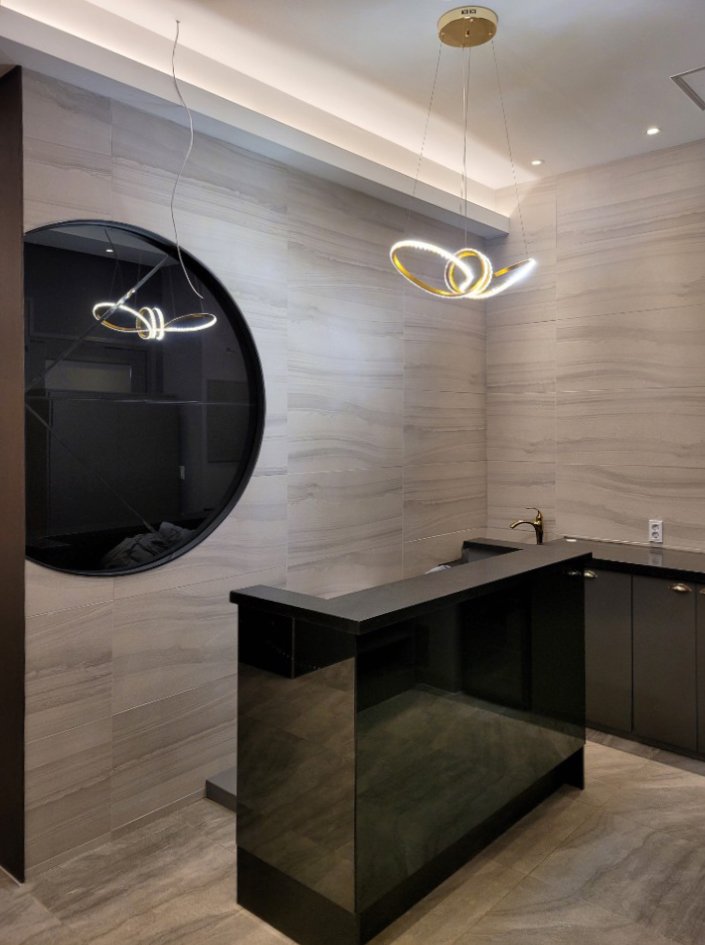 완성된 마사지샵의 전체 공간