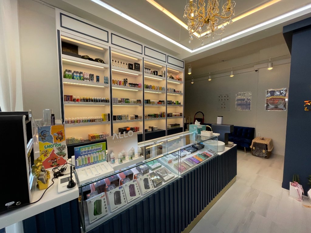 직원 업무 공간 및 고객 상담 영역