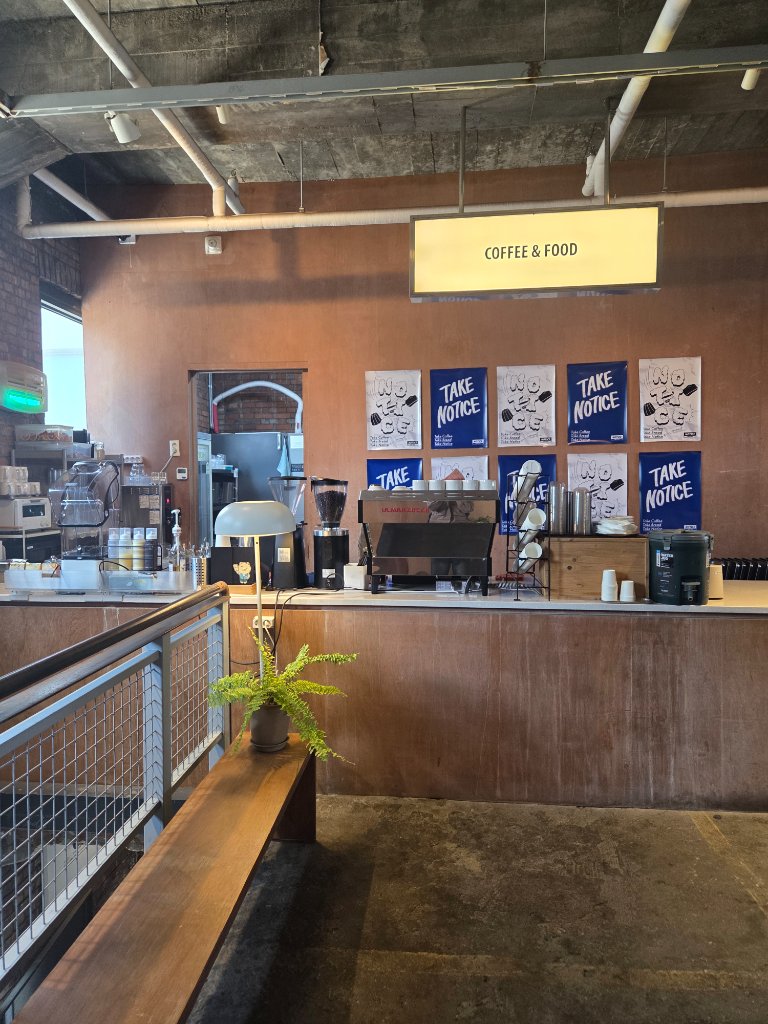 노티스까페의 다양한 디저트 메뉴