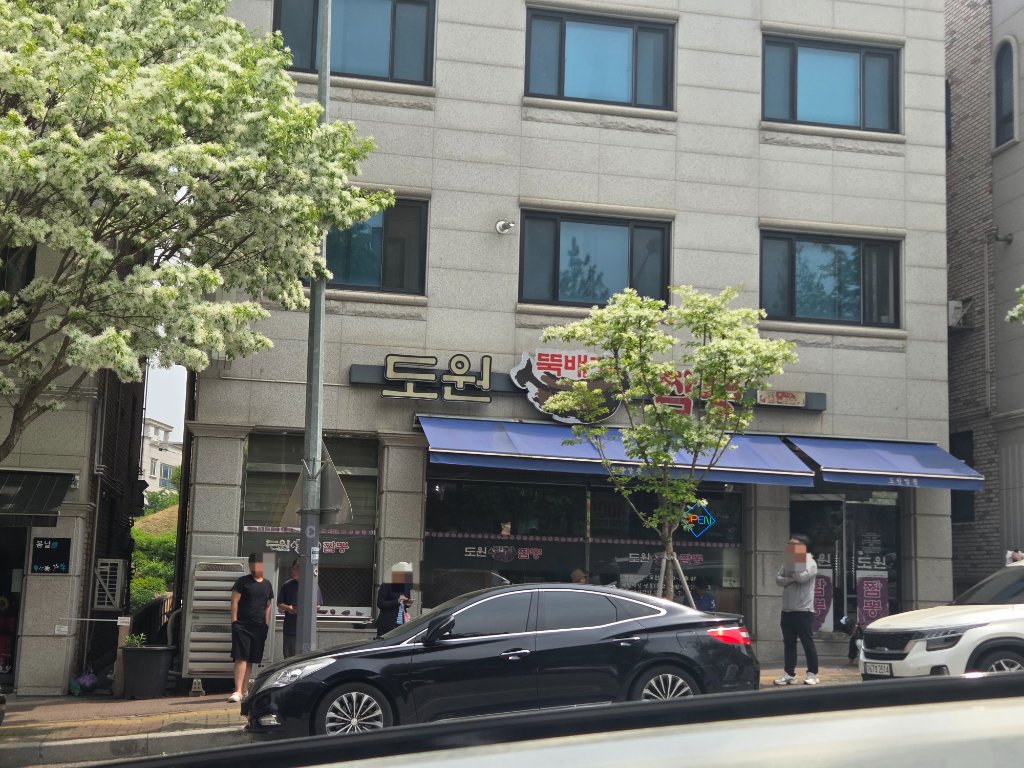 춘천 도원짬뽕후 매장 내부 좌식 테이블 공간